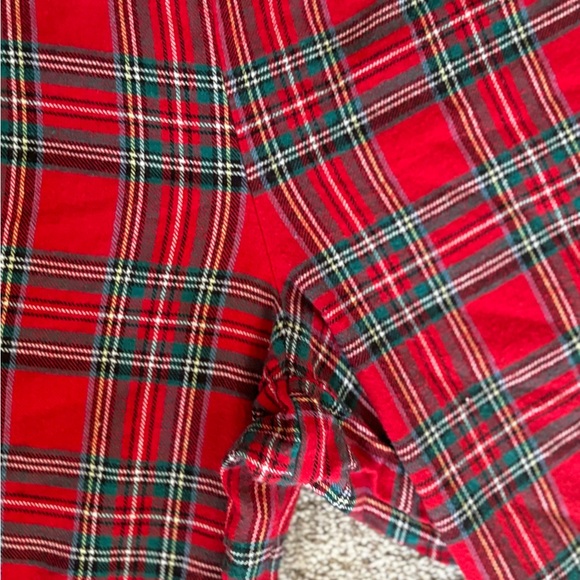 Family Pajamas Women's 2-Pc.
Cotton Brinkley Plaid Notch-Collar - Picture 2 of 5